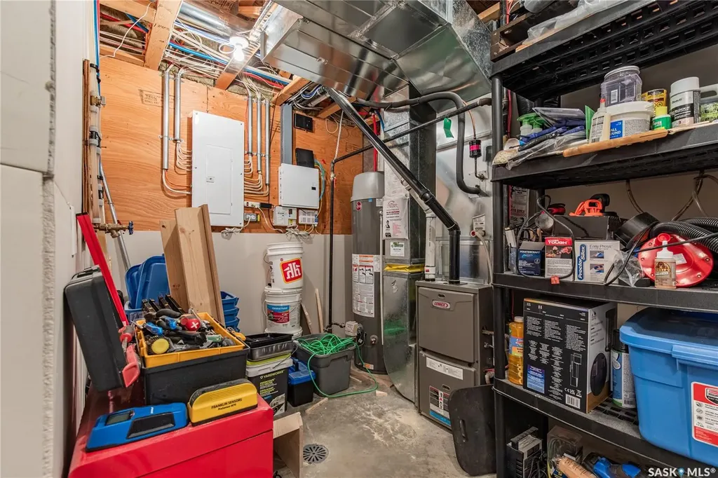 86 Brigham Road Moose Jaw SK S6K 0A7