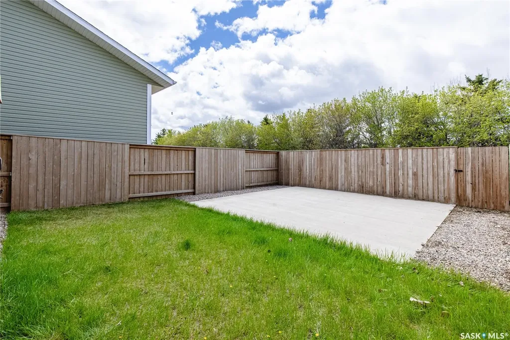86 Brigham Road Moose Jaw SK S6K 0A7
