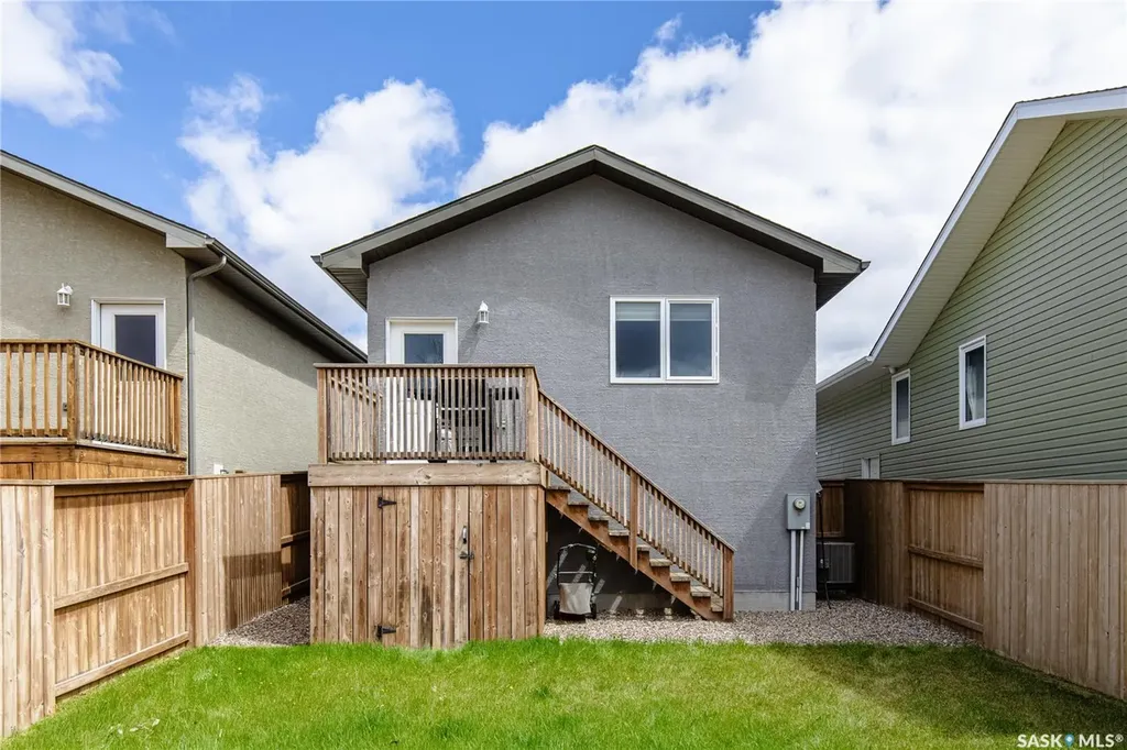 86 Brigham Road Moose Jaw SK S6K 0A7