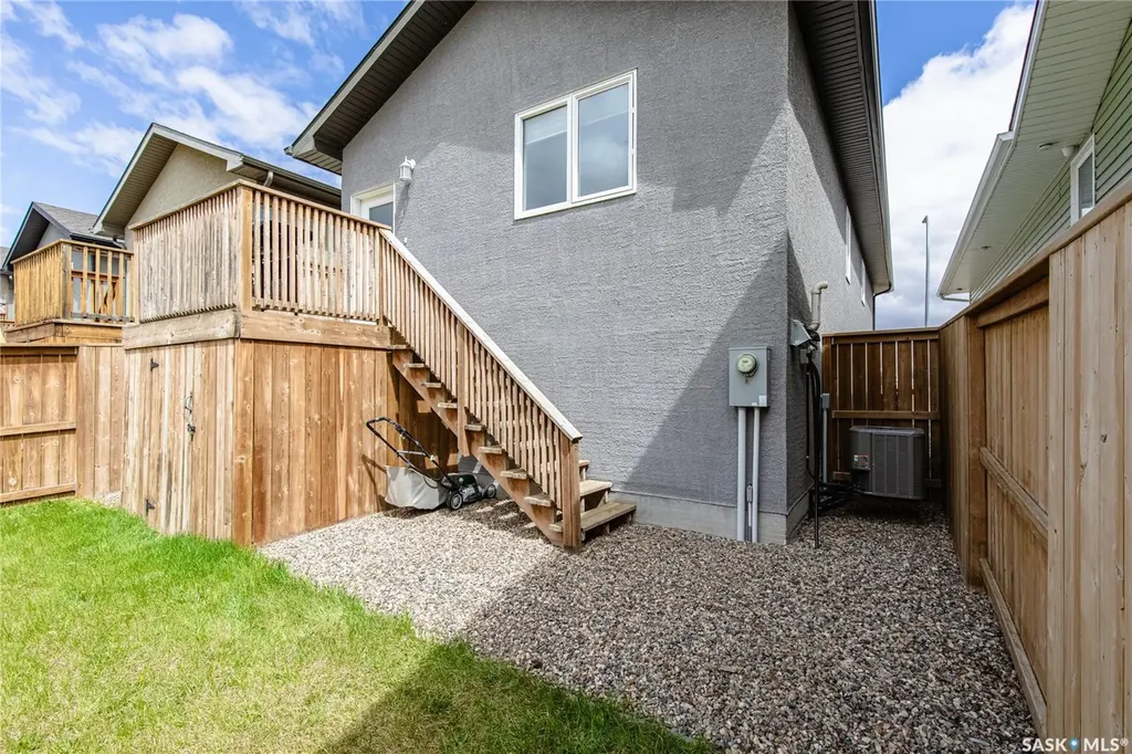 86 Brigham Road Moose Jaw SK S6K 0A7