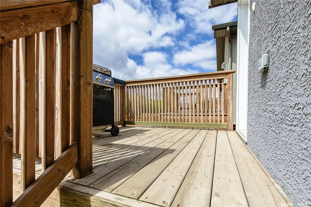 86 Brigham Road Moose Jaw SK S6K 0A7
