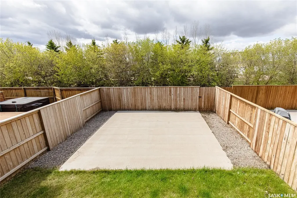 86 Brigham Road Moose Jaw SK S6K 0A7