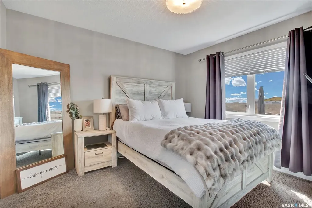 952 Glenview Cove Martensville SK S0K 0A2