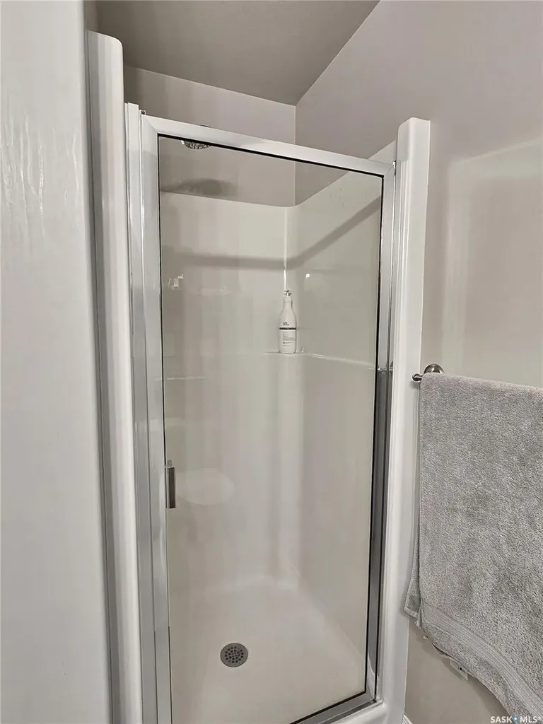 952 Glenview Cove Martensville SK S0K 0A2