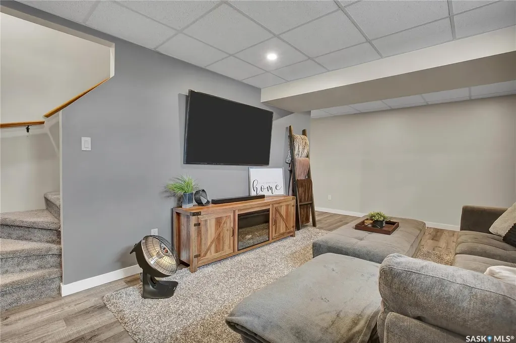 952 Glenview Cove Martensville SK S0K 0A2