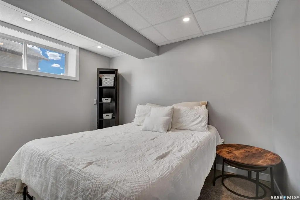 952 Glenview Cove Martensville SK S0K 0A2
