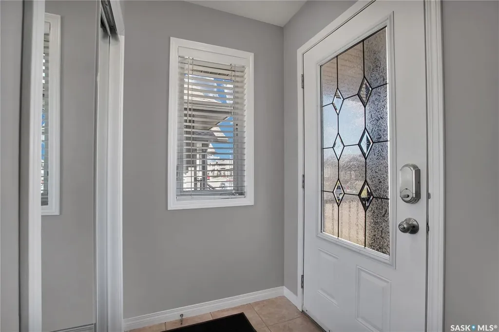 952 Glenview Cove Martensville SK S0K 0A2
