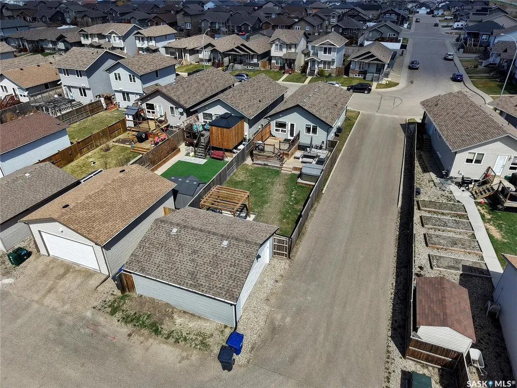 952 Glenview Cove Martensville SK S0K 0A2