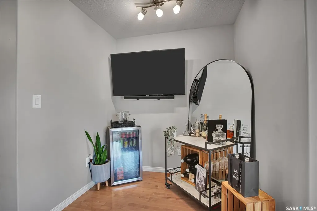 952 Glenview Cove Martensville SK S0K 0A2