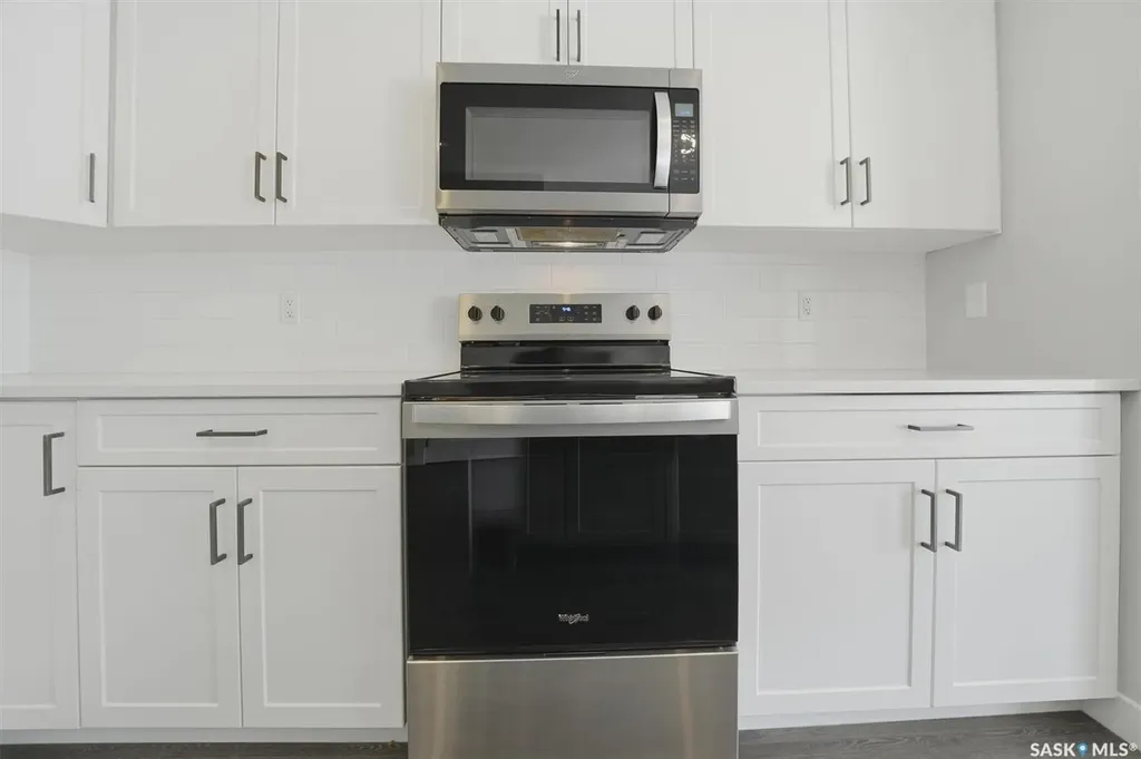 348 Brighton Gate Saskatoon SK S7V 0P9