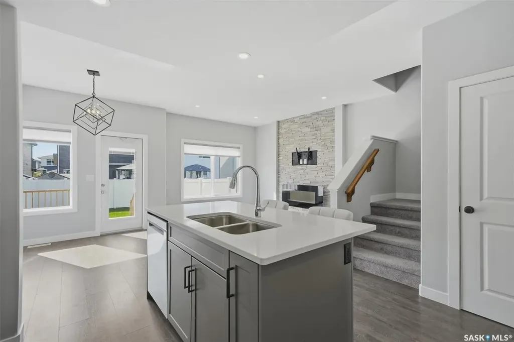 348 Brighton Gate Saskatoon SK S7V 0P9
