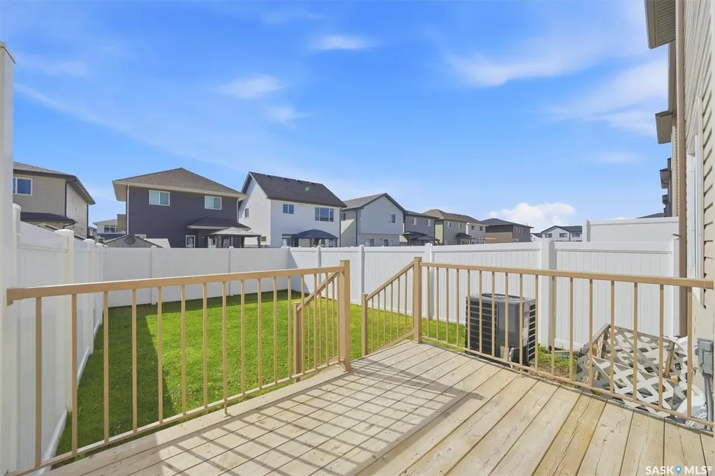 348 Brighton Gate Saskatoon SK S7V 0P9