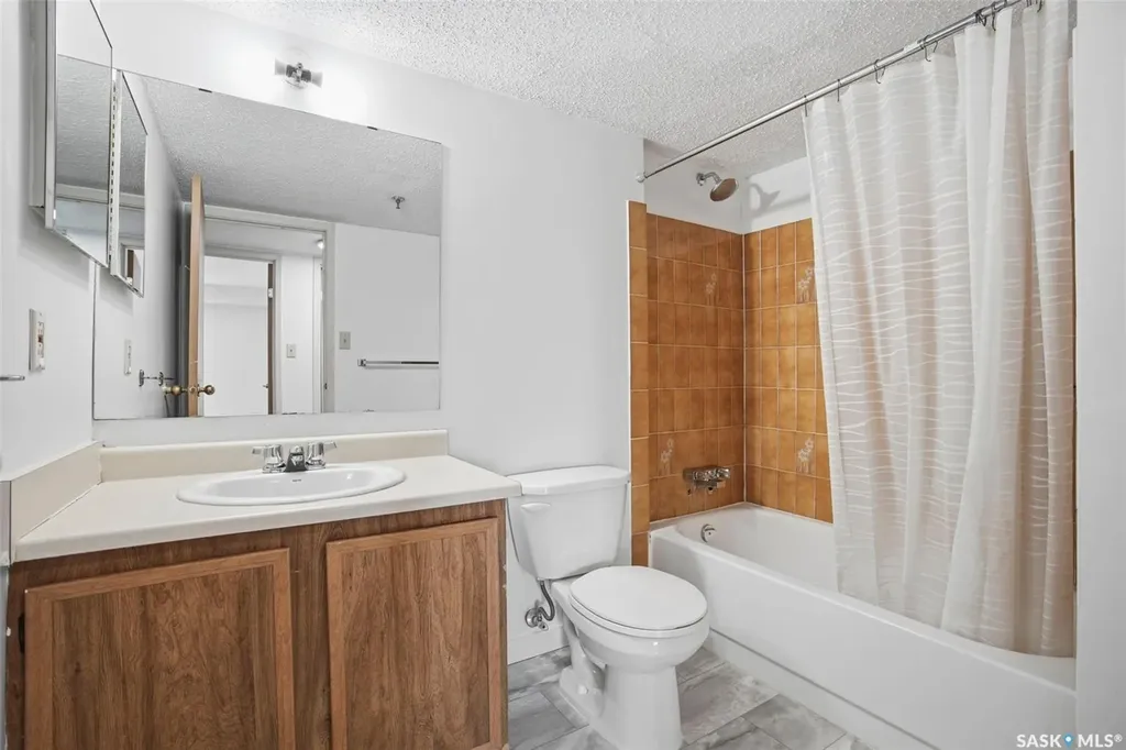 405 5th Avenue N Saskatoon SK S7K 6Z3