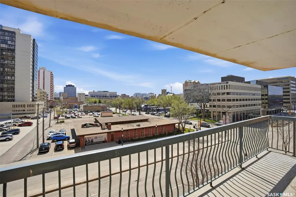 405 5th Avenue N Saskatoon SK S7K 6Z3