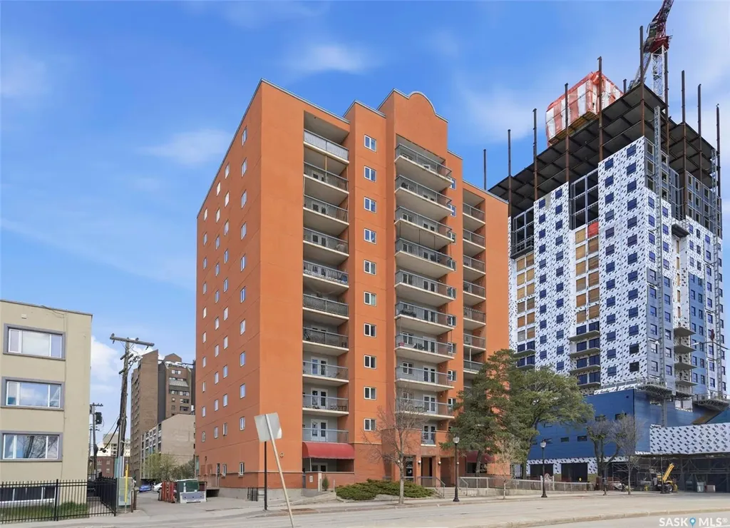 405 5th Avenue N Saskatoon SK S7K 6Z3