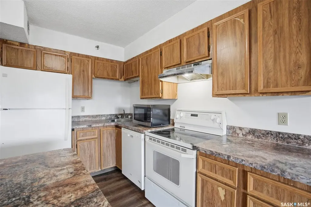 405 5th Avenue N Saskatoon SK S7K 6Z3