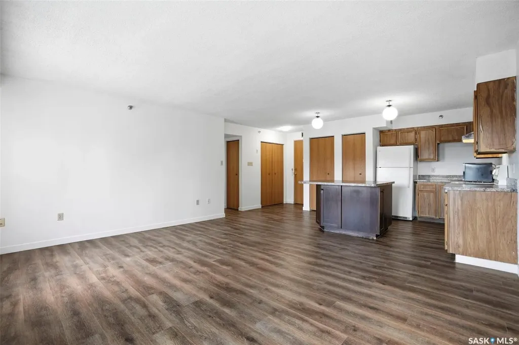405 5th Avenue N Saskatoon SK S7K 6Z3