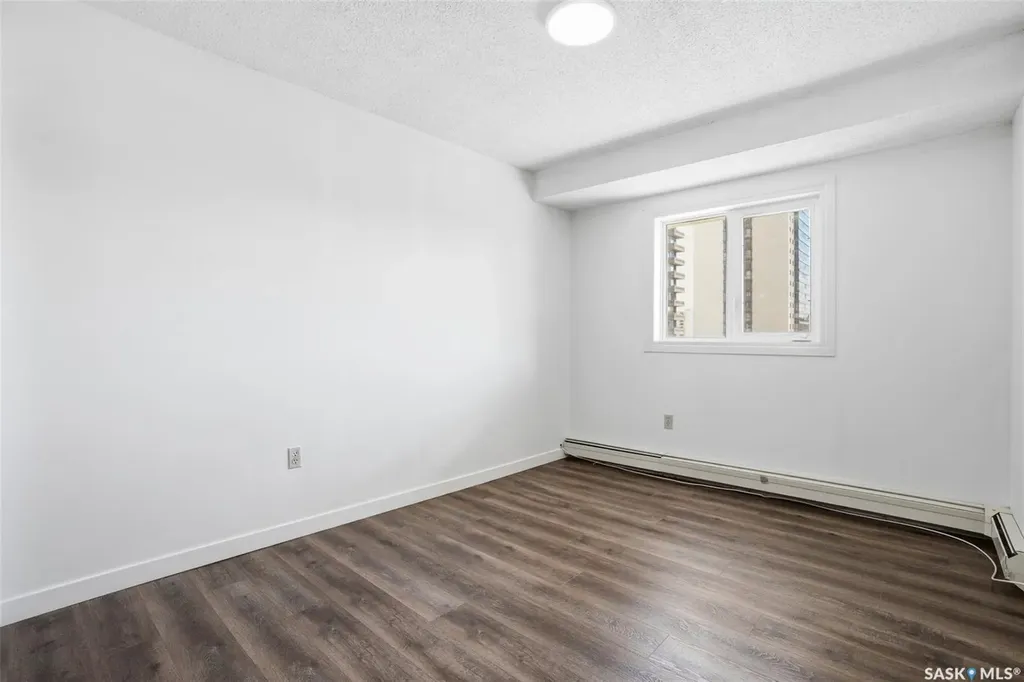 405 5th Avenue N Saskatoon SK S7K 6Z3