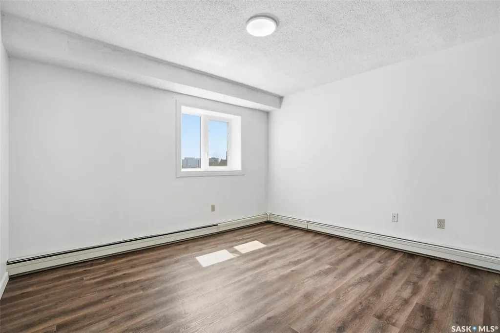 405 5th Avenue N Saskatoon SK S7K 6Z3