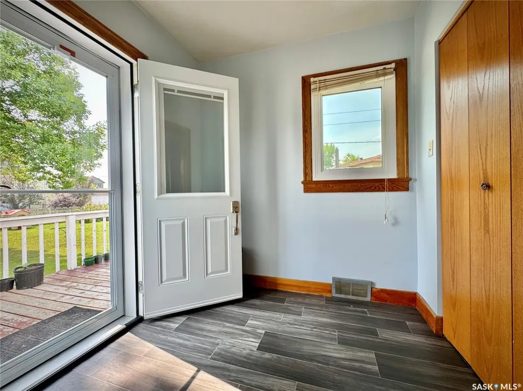405 March Avenue E Langenburg SK S0A 0A0