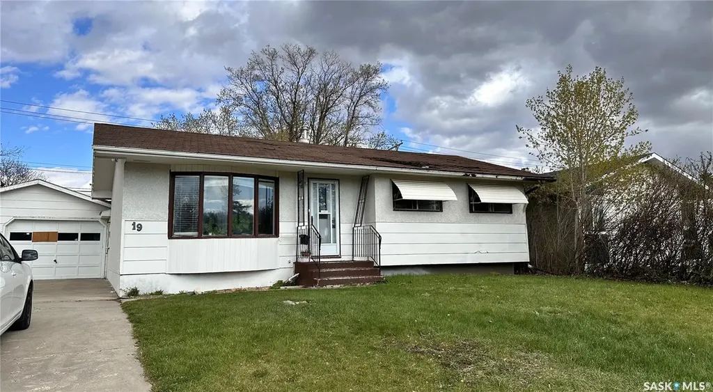 19 O'neil Crescent Saskatoon SK S7N 1W7