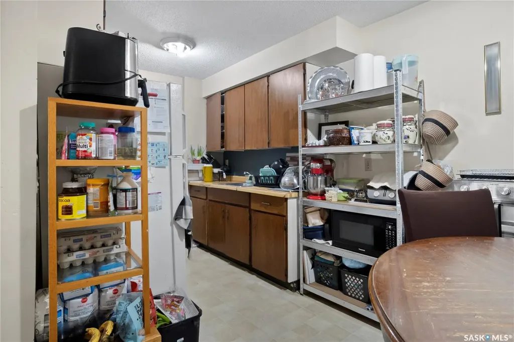 4122 Castle Road Regina SK S4S 6A4
