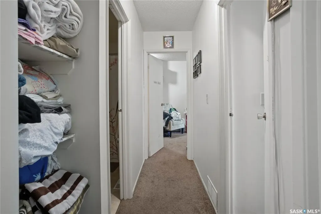 4122 Castle Road Regina SK S4S 6A4