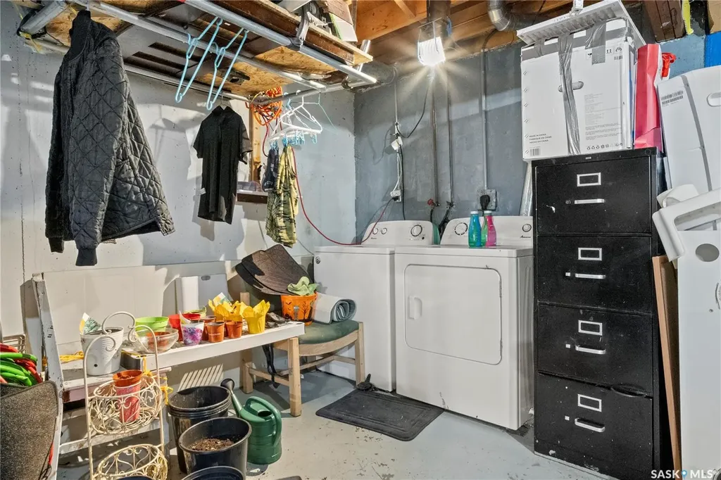 4122 Castle Road Regina SK S4S 6A4