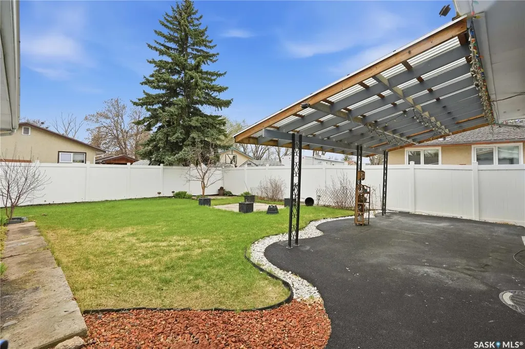 219 Nagel Crescent Regina SK S4N 4N4
