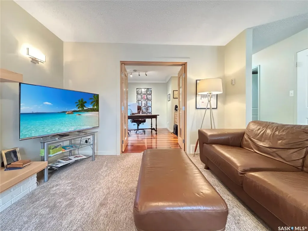 355 Ball Crescent Saskatoon SK S7K 6E3