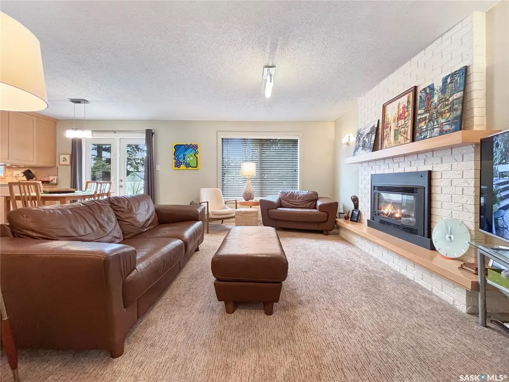 355 Ball Crescent Saskatoon SK S7K 6E3