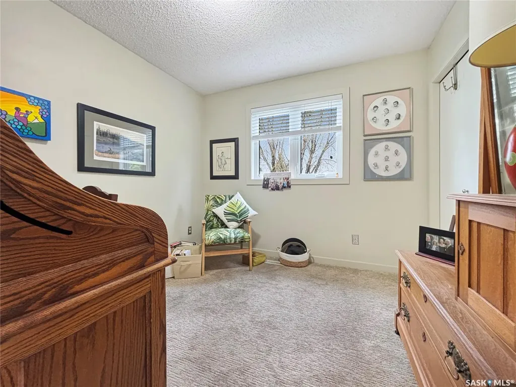 355 Ball Crescent Saskatoon SK S7K 6E3