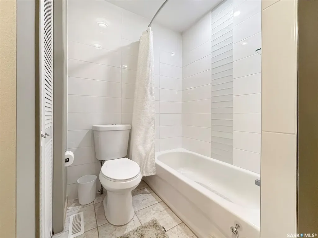 355 Ball Crescent Saskatoon SK S7K 6E3