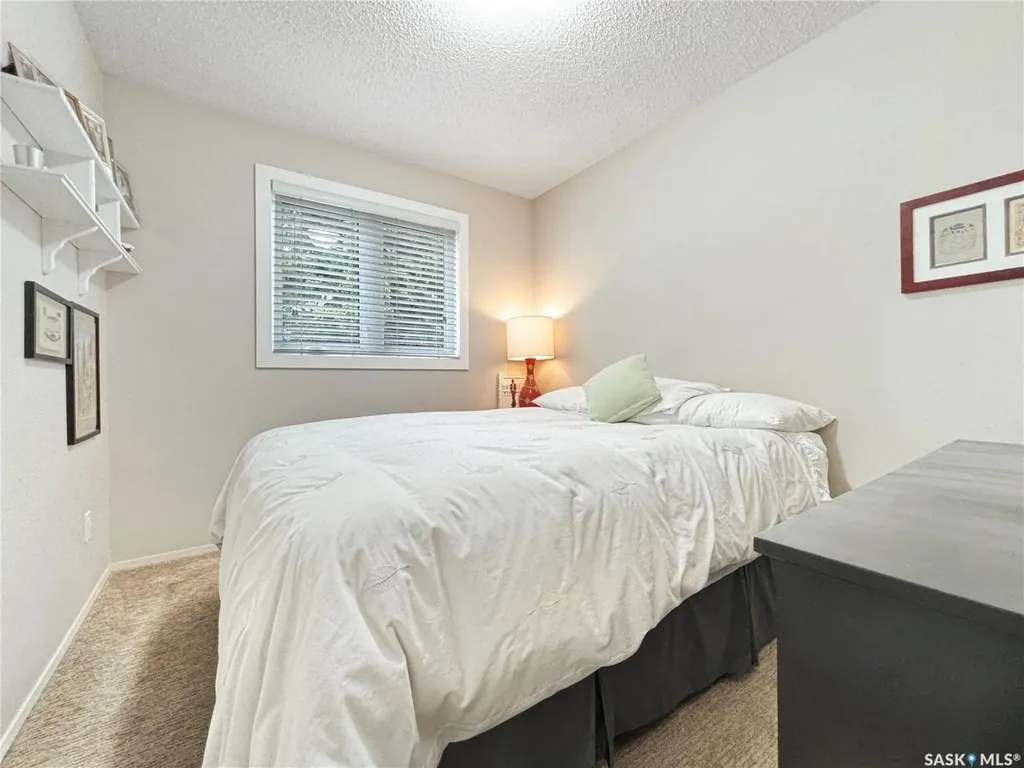 355 Ball Crescent Saskatoon SK S7K 6E3