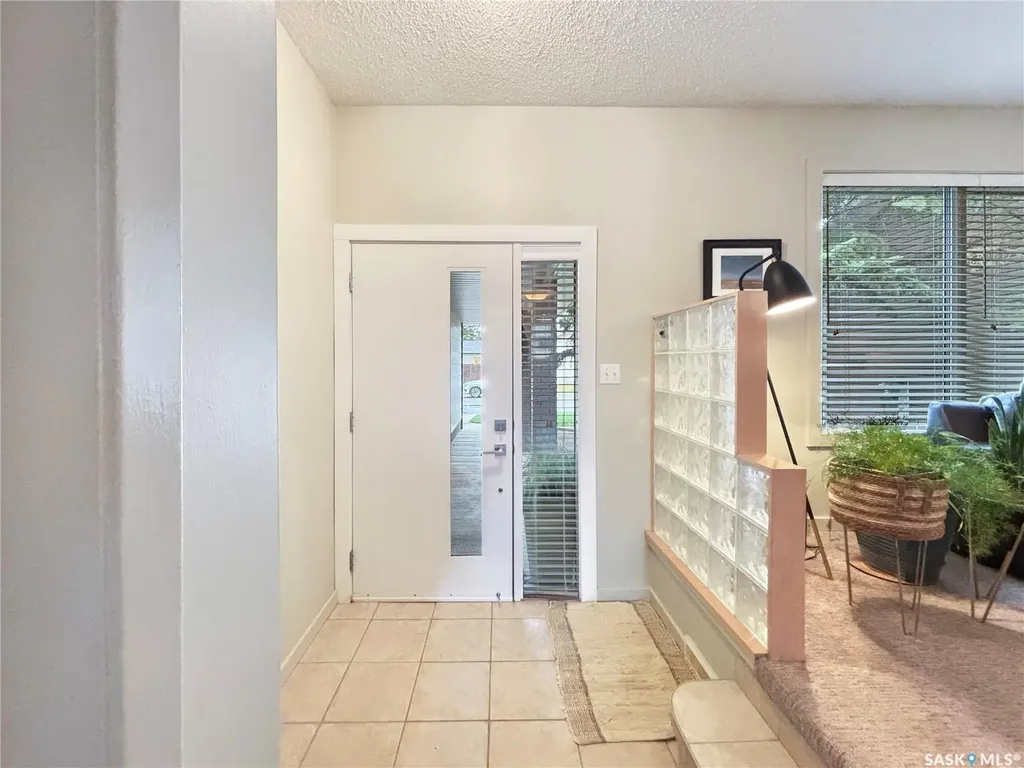 355 Ball Crescent Saskatoon SK S7K 6E3