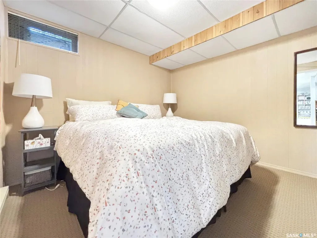 355 Ball Crescent Saskatoon SK S7K 6E3
