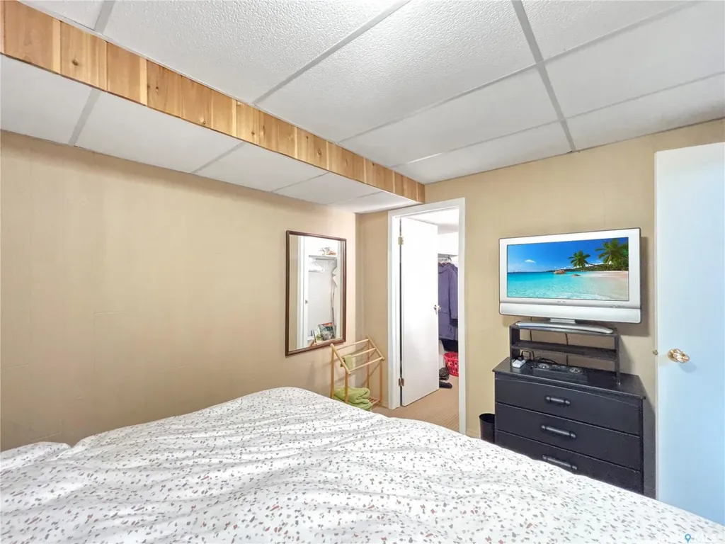 355 Ball Crescent Saskatoon SK S7K 6E3