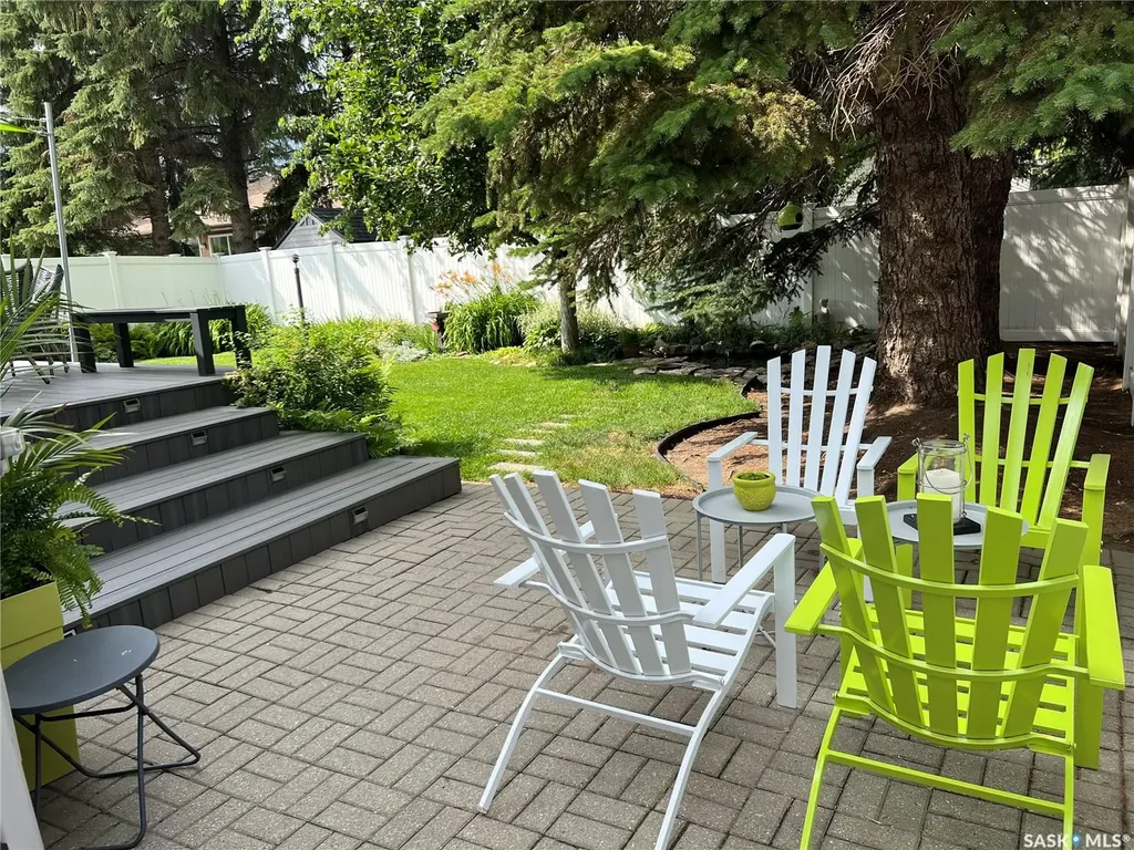 355 Ball Crescent Saskatoon SK S7K 6E3