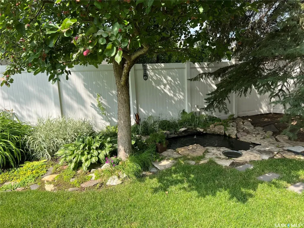 355 Ball Crescent Saskatoon SK S7K 6E3