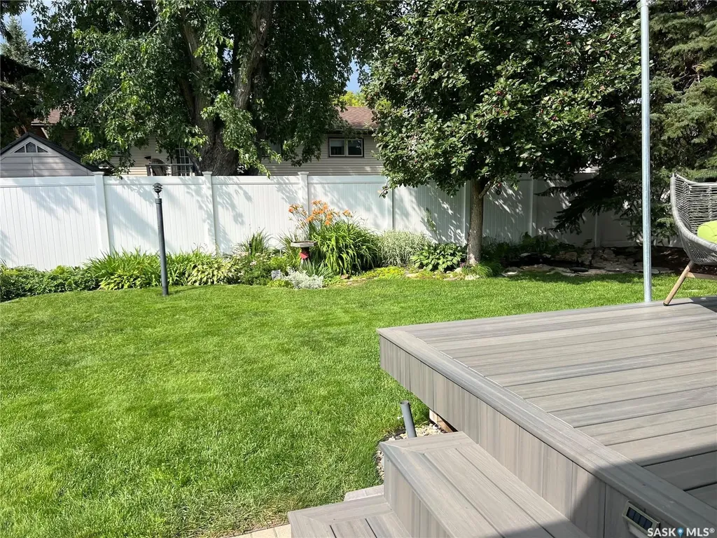 355 Ball Crescent Saskatoon SK S7K 6E3