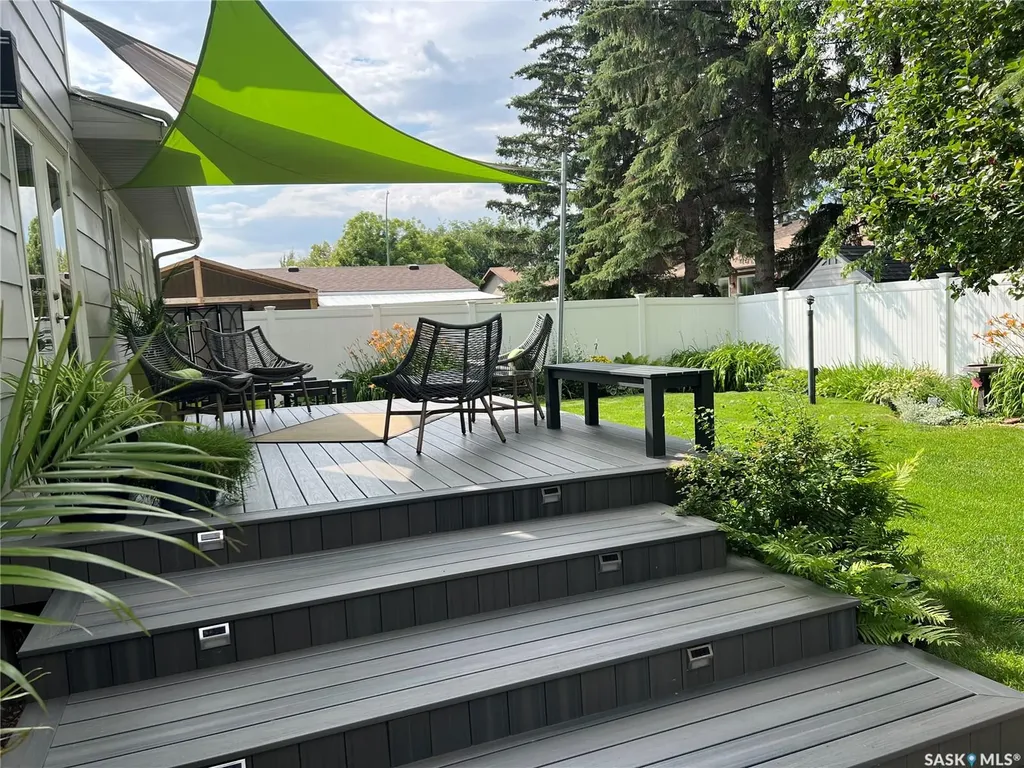 355 Ball Crescent Saskatoon SK S7K 6E3