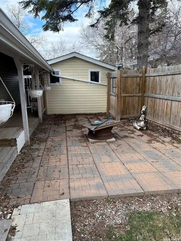 209 2nd Avenue E Kelvington SK S0A 1W0