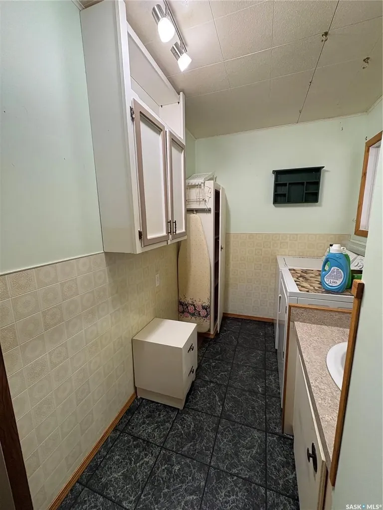 209 2nd Avenue E Kelvington SK S0A 1W0