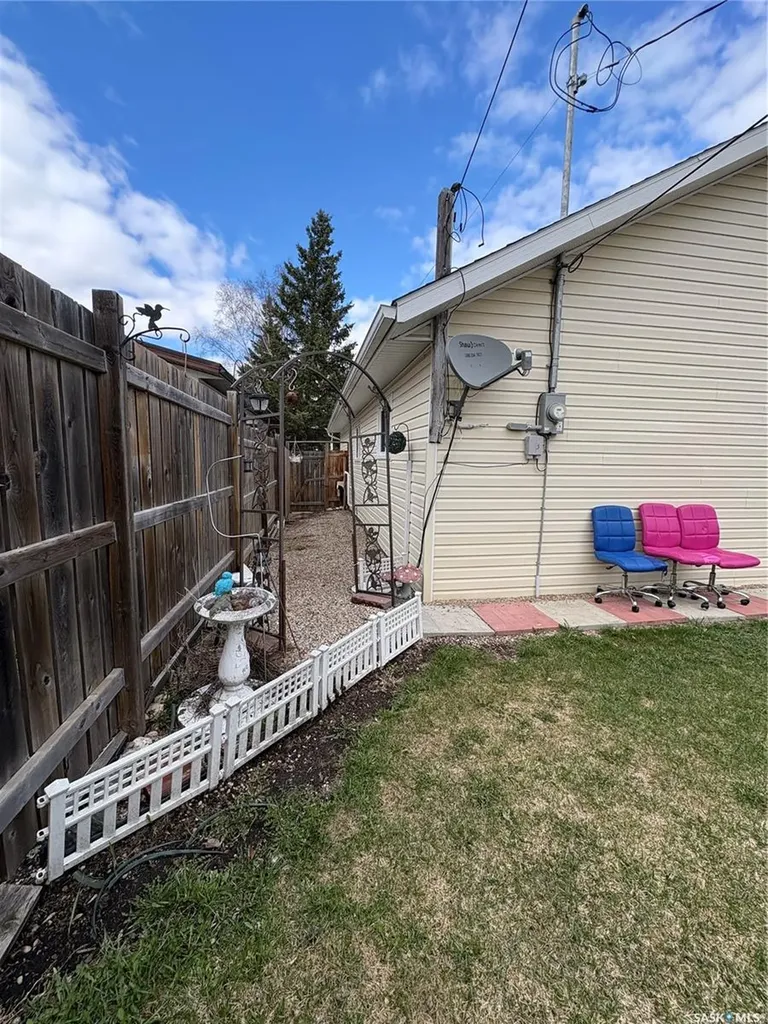 209 2nd Avenue E Kelvington SK S0A 1W0