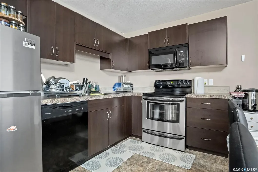 5622 Gordon Road Regina SK S4W 0M1