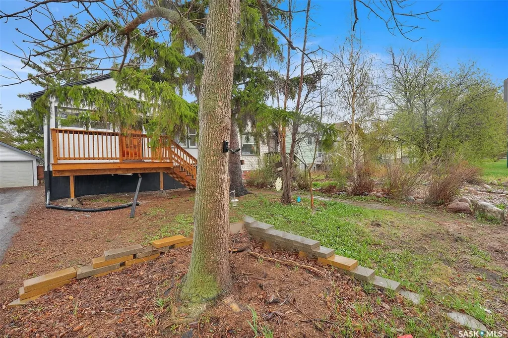 2435 Elliott Street Regina SK S4N 3H4