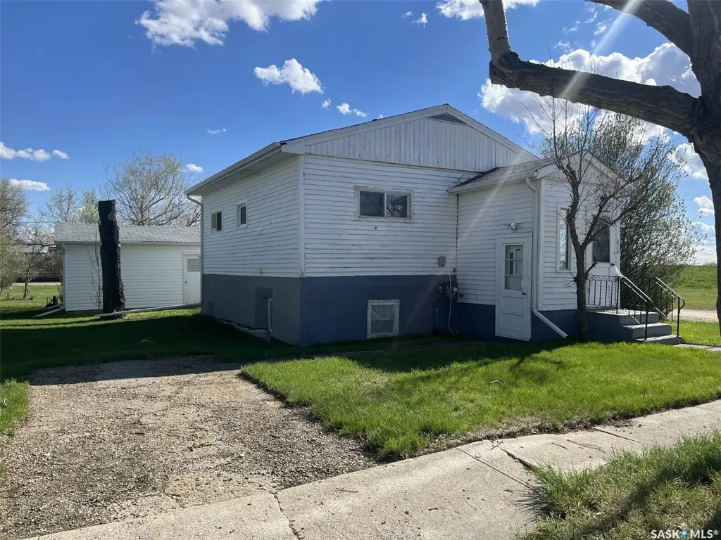 316 6th Avenue W Rosetown SK S0L 2V0