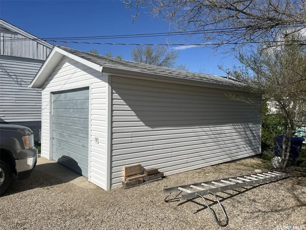 316 6th Avenue W Rosetown SK S0L 2V0