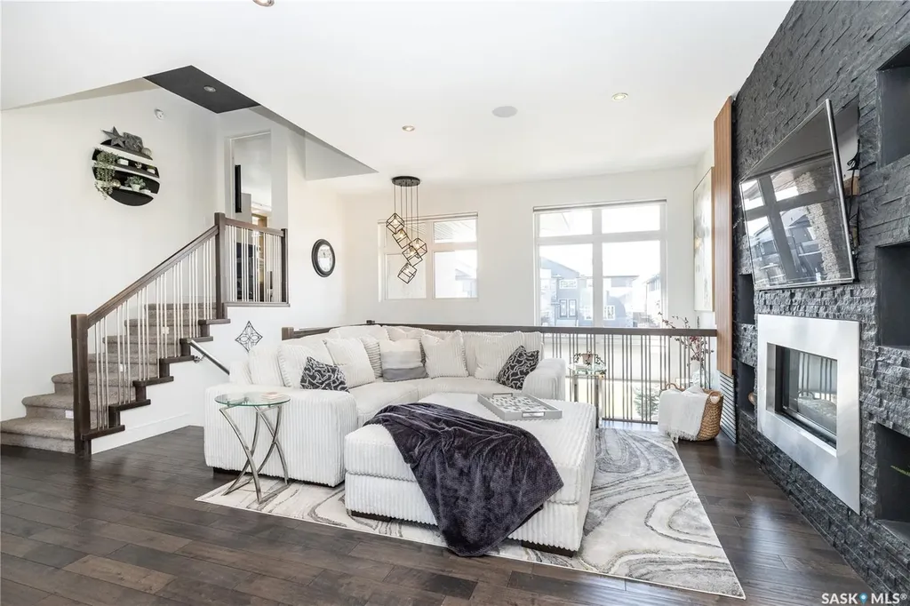 738 Atton Crescent Saskatoon SK S7W 0K5