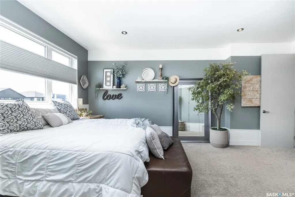 738 Atton Crescent Saskatoon SK S7W 0K5
